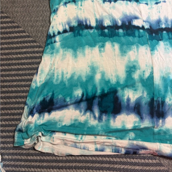 💘 5 for $25 / Teal and White Tie-Dye Blouse - Picture 12 of 13